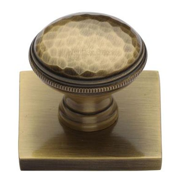SQ4545-AT • 31 x 38 x 32mm • Antique Brass • Heritage Brass Diamond Cut Cabinet Knob On Square Backplate