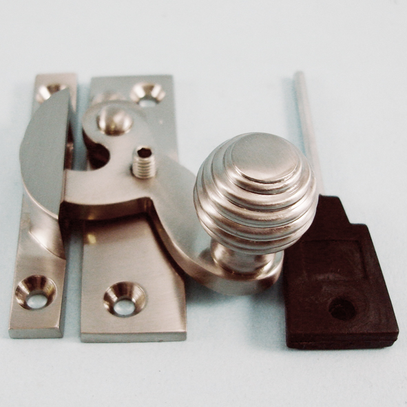 THD113L/SNP  Locking  Satin Nickel  Locking Clo Reeded Knob Sash Fastener