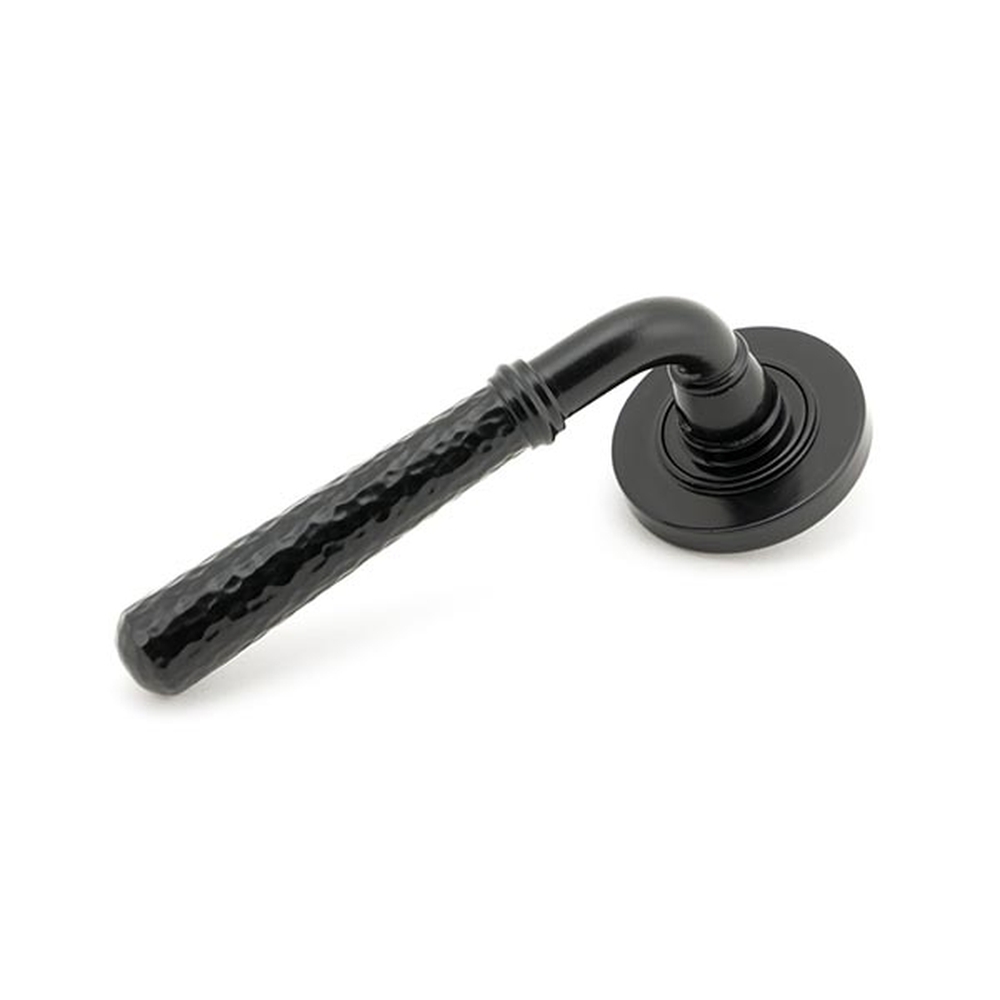 45647 • 53 x 8mm • Black • From The Anvil Hammered Newbury Lever on Rose Set [Plain]