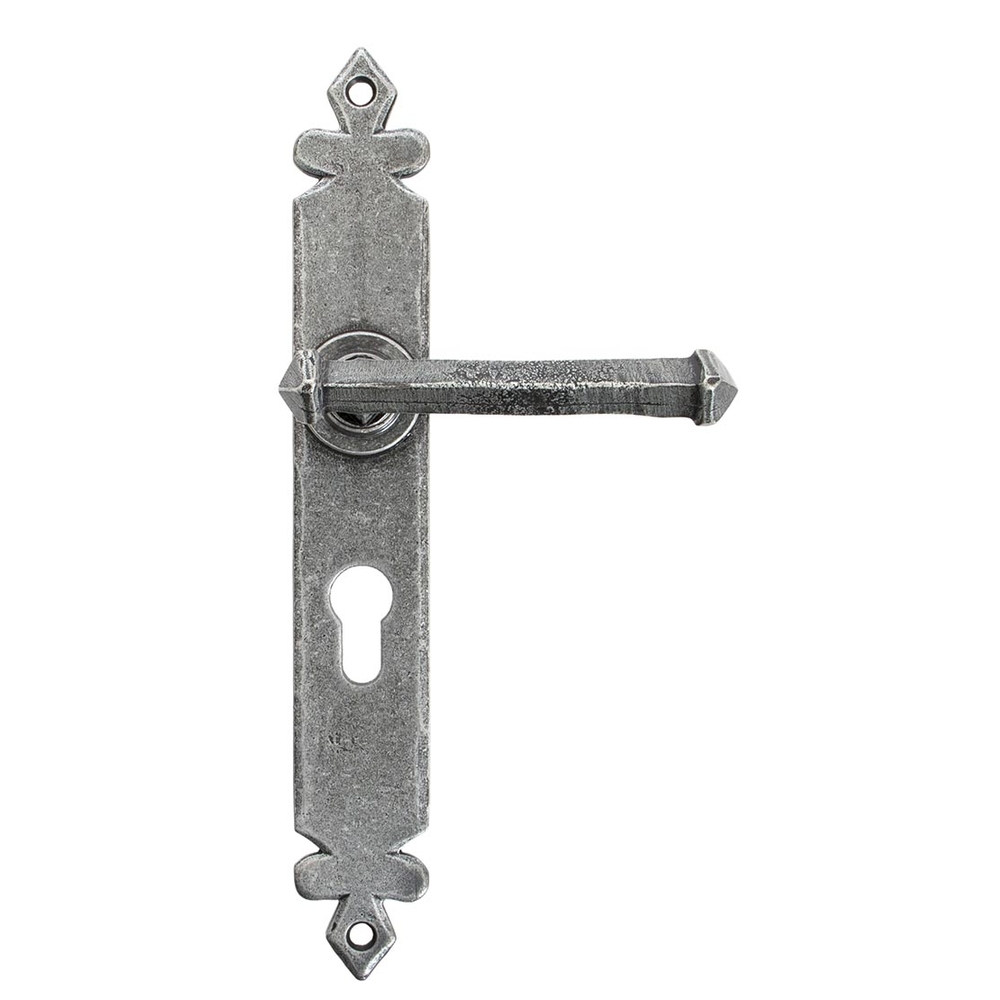 92063  273 x 40 x 5mm  Pewter Patina  From The Anvil Tudor Lever Euro Lock Set