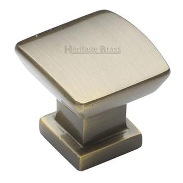 C4382 25-AT • 25 x 16 x 24mm • Antique Brass • Heritage Brass Plinth With Base Cabinet Knob