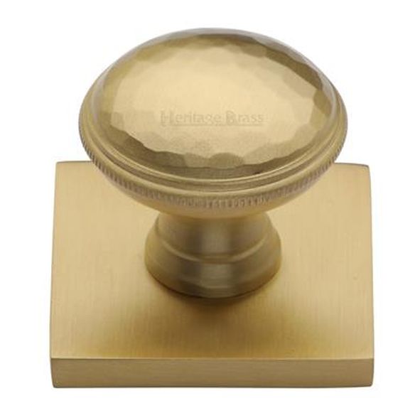 SQ4545-SB  31 x 38 x 32mm  Satin Brass  Heritage Brass Diamond Cut Cabinet Knob On Square Backplate